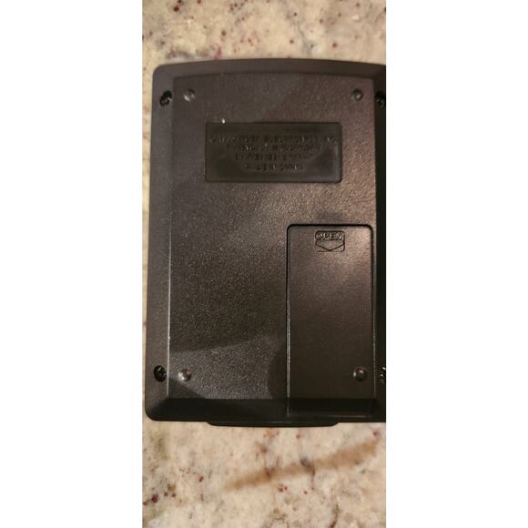 Tiger Electronics Tiger toys Cesar's Palace Pooker handheld game with batteries - Picture 11 of 14